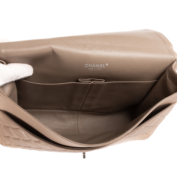 Chanel Jumbo Double Flap Maxi - Picture 9 of 10